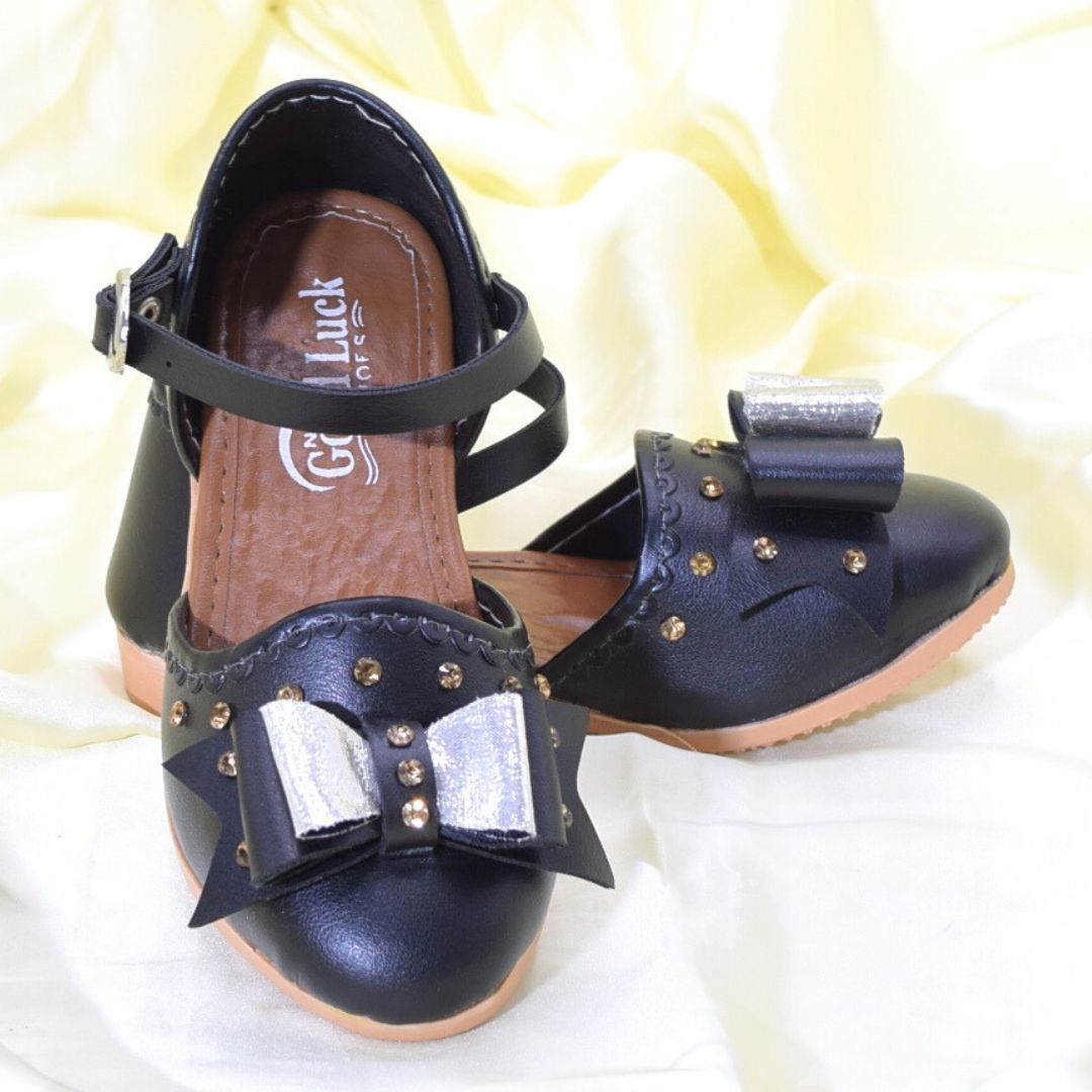 Girls Black Shoes K0174