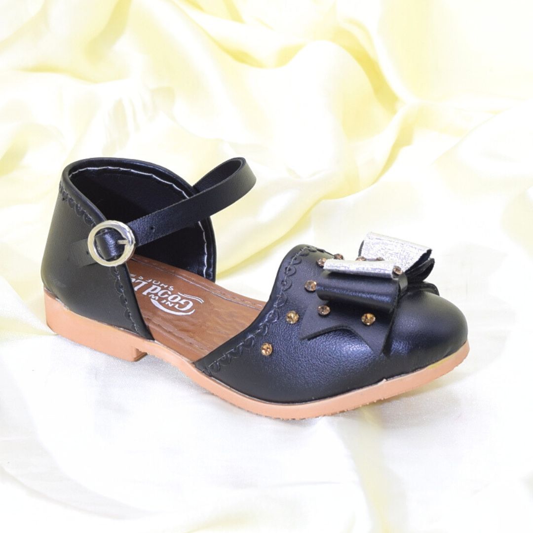 Girls Black Shoes K0174