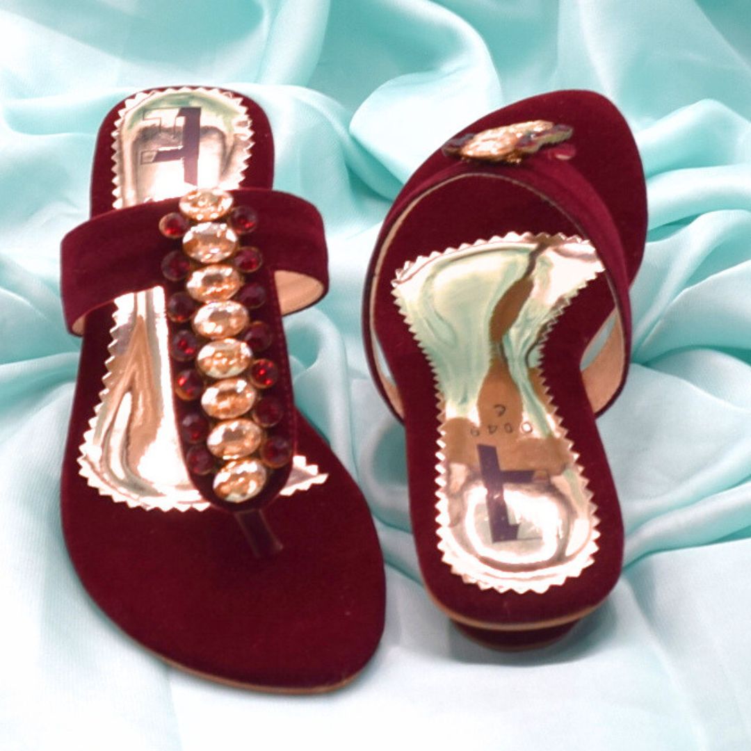 Women Maroon Low Heel Shoes SH0383