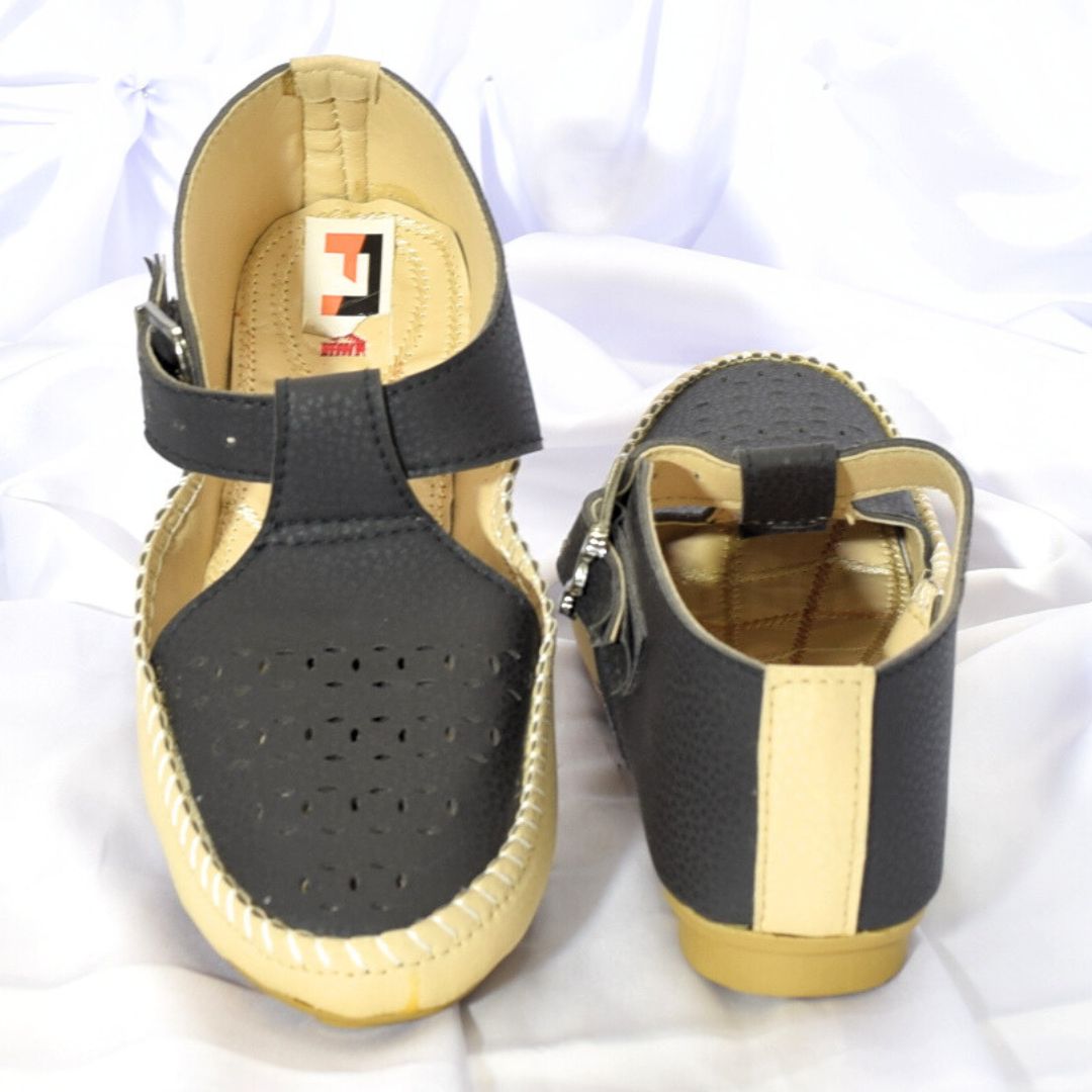 Women Black Flat Shoes SH0092