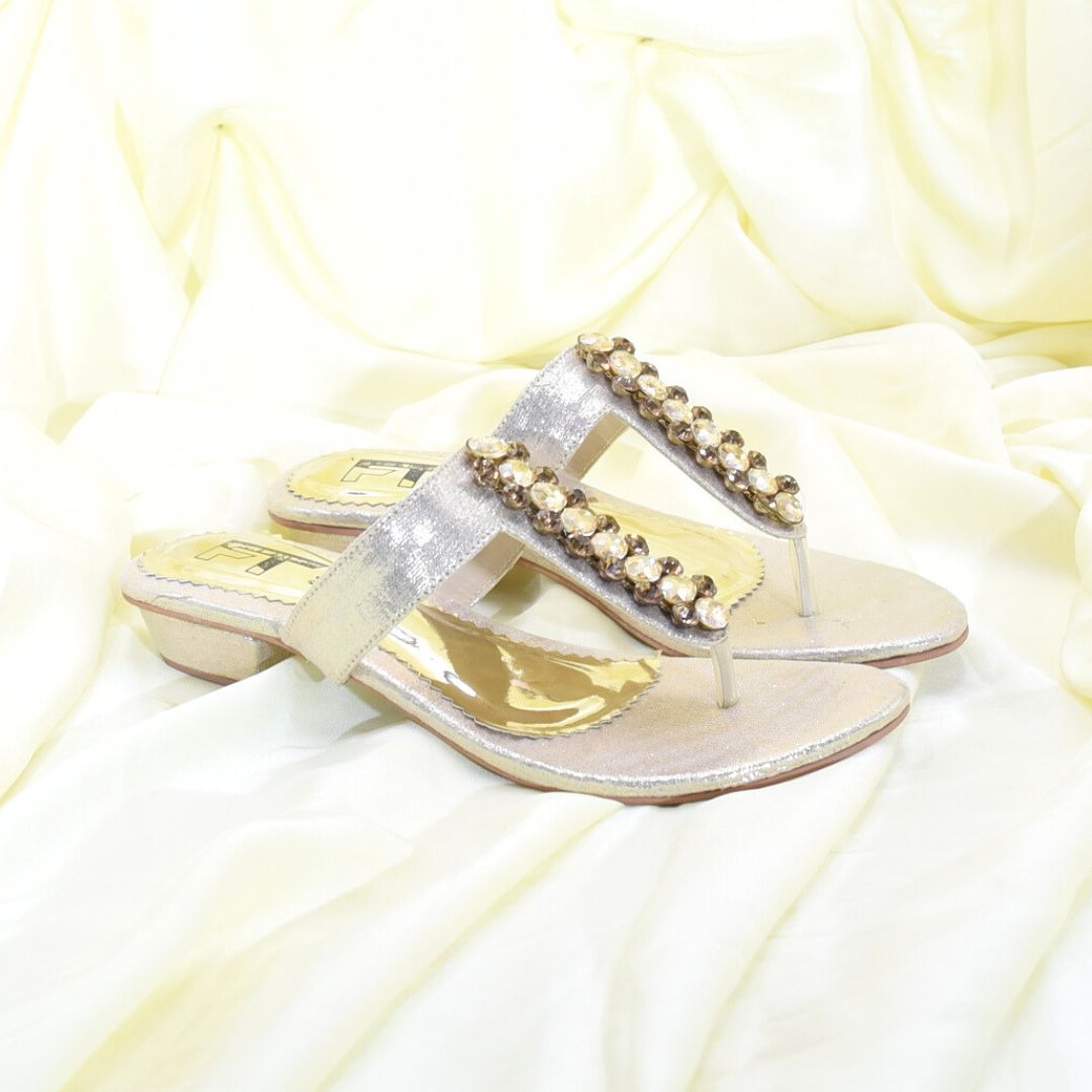 Women Golden Low Heel Shoes SH0383