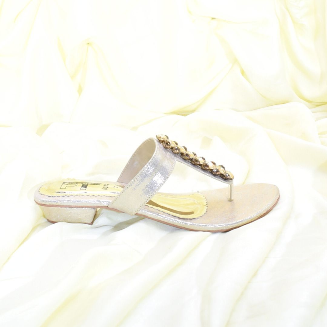 Women Golden Low Heel Shoes SH0383